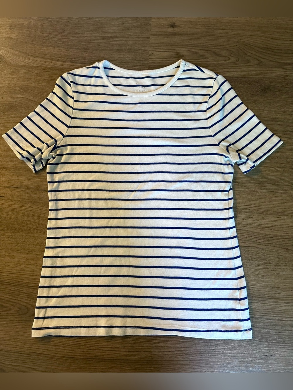 A New Day Classic Striped Crewneck Tee - White & Navy Size Medium Short Sleeve